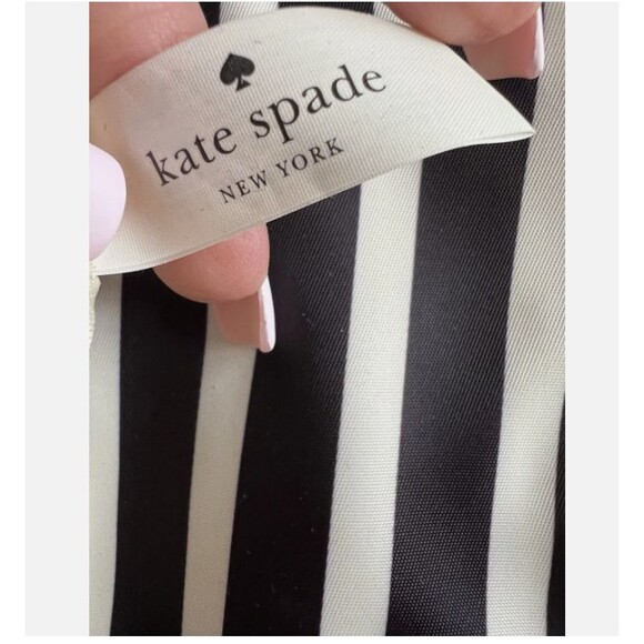 Kate Spade STORYBOOK Classic Nylon Mini Carson Crossbody EUC - Picture 9 of 13
